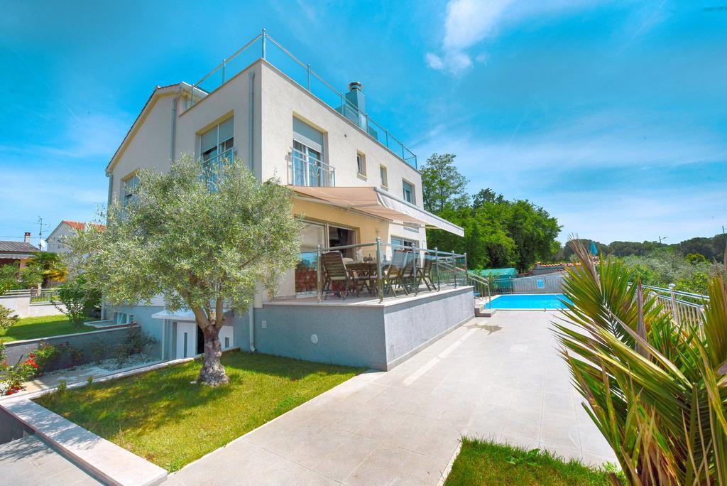 Villa Valerio Poreč Buitenkant foto